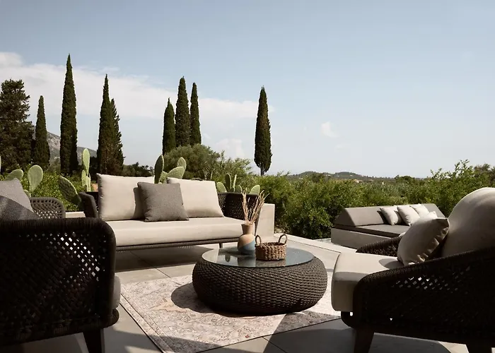 Yliessa - Luxury Pool Surrounded By Nature Villa *