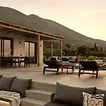 Yliessa - Luxury Pool Surrounded By Nature * Drakas