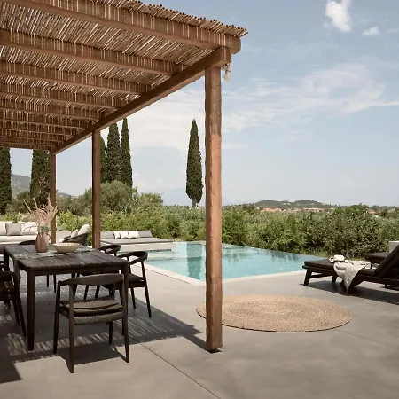 Yliessa - Luxury Pool Surrounded By Nature Vila Drakas