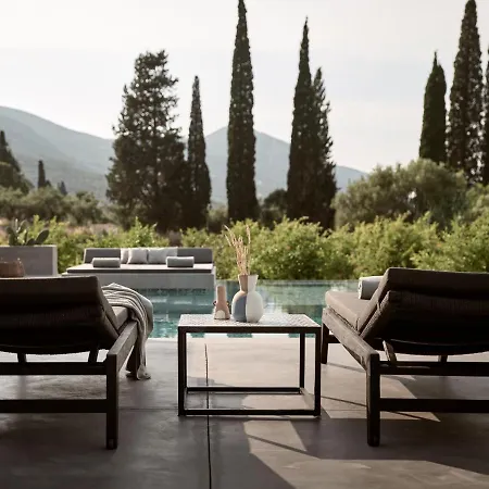 Yliessa - Luxury Pool Surrounded By Nature Drakas
