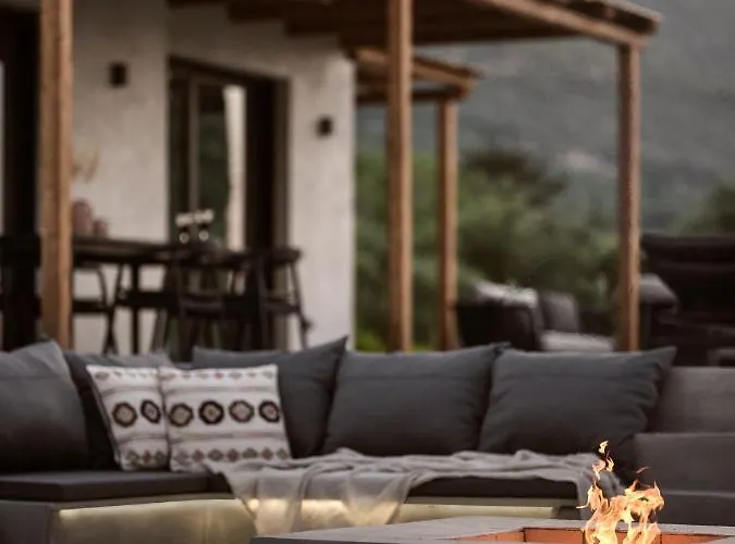 Yliessa - Luxury Pool Surrounded By Nature Villa Drakas