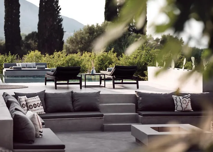 Villa Yliessa - Luxury Pool Surrounded By Nature *