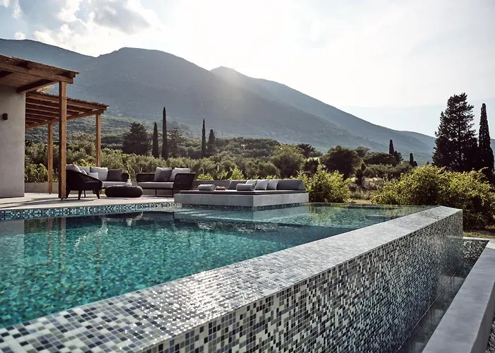 Villa Yliessa - Luxury Pool Surrounded By Nature *